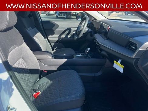 New 2026 Nissan Kicks SV w/ SV Premium Package image 23