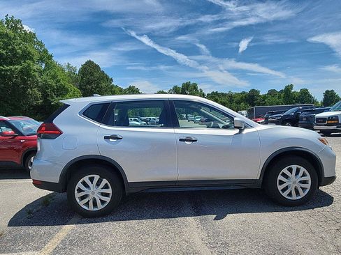 Used 2020 Nissan Rogue S AWD/4WD image 6