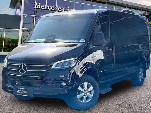 New 2025 Mercedes-Benz Sprinter 2500 image 2