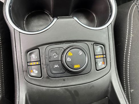 Used 2022 GMC Terrain SLE w/ Driver Convenience Package image 30