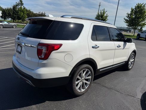 Used 2017 Ford Explorer Limited FWD image 6