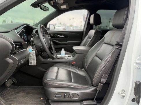 Used 2023 Chevrolet Traverse RS AWD/4WD image 5