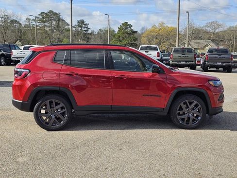 New 2026 Jeep Compass Latitude AWD/4WD image 13