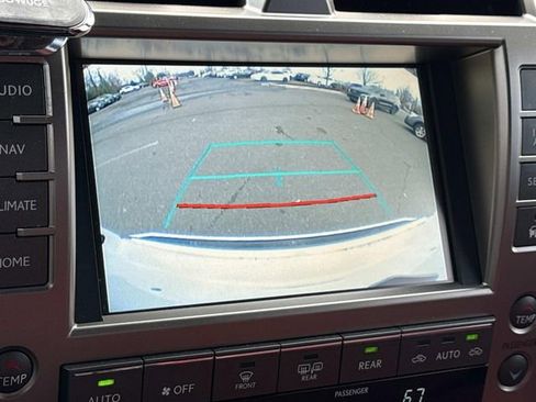 Used 2021 Lexus GX 460 Premium w/ Premium Package image 21