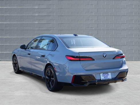 New 2026 BMW 740i 740i RWD w/ Premium Package image 3