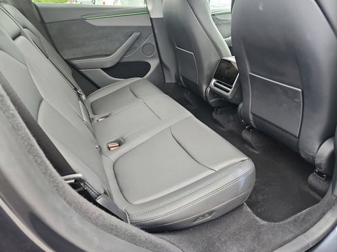 Used 2026 Tesla Model Y Long Range AWD/4WD image 12