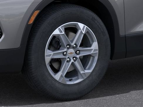 New 2026 Chevrolet Blazer LT w/ Convenience Package FWD image 9