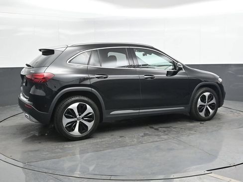 Used 2025 Mercedes-Benz GLA 250 4MATIC image 2