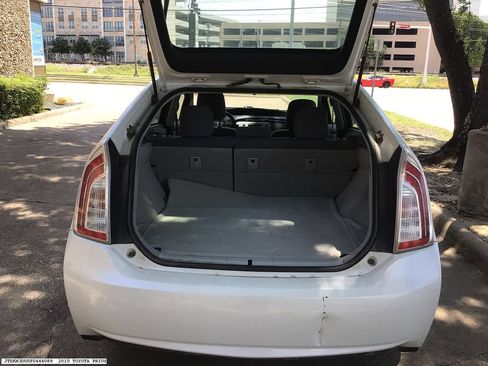 Used 2015 Toyota Prius Two FWD image 9