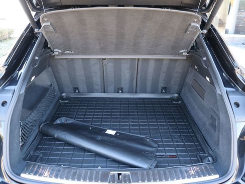 Used 2021 Porsche Cayenne Coupe image 54