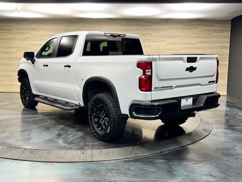 Used 2025 Chevrolet Silverado 1500 ZR2 w/ Technology Package AWD/4WD image 14