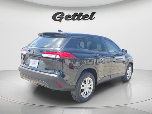 Used 2024 Toyota Corolla Cross L FWD image 5