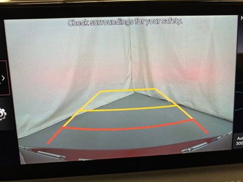 Used 2022 Genesis G70 2.0T image 18