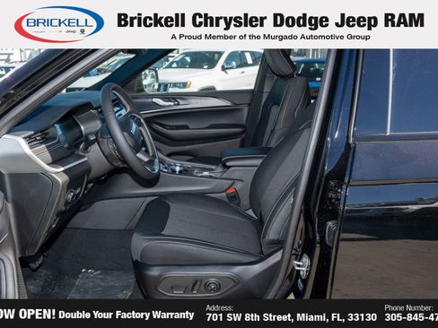 New 2025 Jeep Grand Cherokee Laredo X image 15