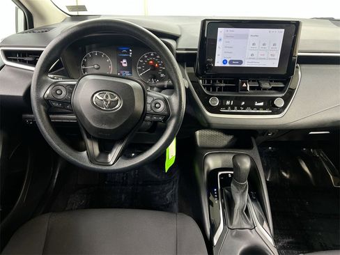 Used 2023 Toyota Corolla LE image 26