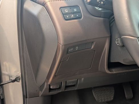 Used 2024 Lexus LX 600 4WD w/ Appearance Package image 13