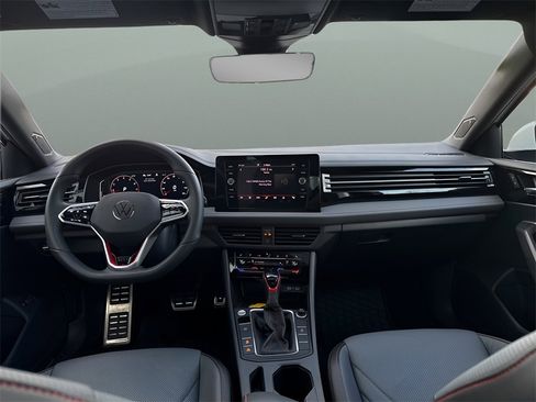 Certified 2025 Volkswagen Jetta GLI Autobahn image 27