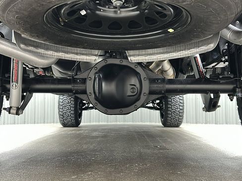 Used 2025 GMC Sierra 1500 AT4 w/ AT4 Premium Package image 14