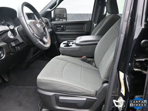 Used 2024 RAM 2500 Tradesman w/ Chrome Appearance Group image 10