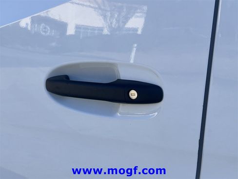 Used 2025 Mercedes-Benz Sprinter 2500 image 27