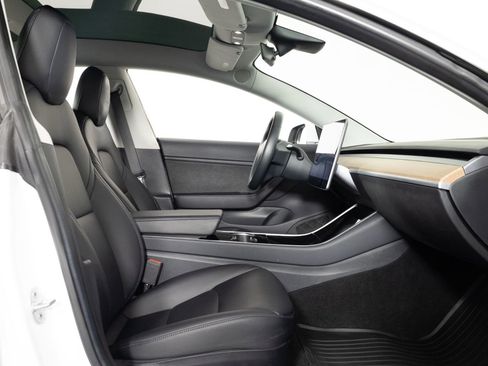 Used 2018 Tesla Model 3 Long Range image 26