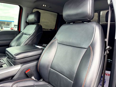 Used 2021 Ford F150 Lariat image 12