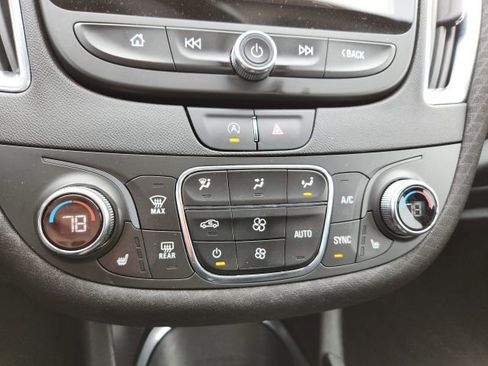 Certified 2021 Chevrolet Malibu LT image 16