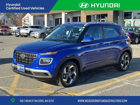 Used 2023 Hyundai Venue Limited image 1