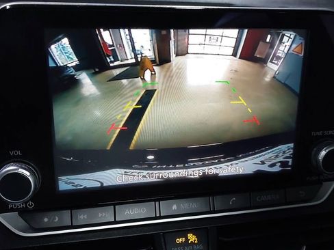 Used 2024 Nissan Altima 2.5 SR image 22