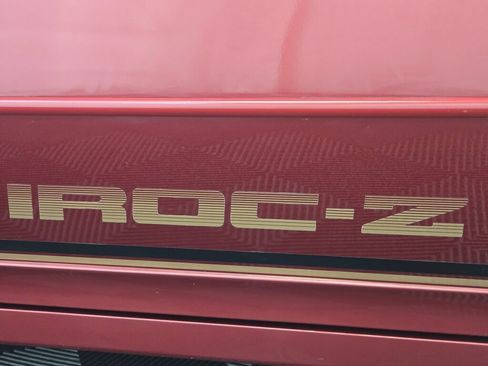 Used 1988 Chevrolet Camaro IROC-Z image 45