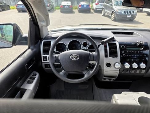 Used 2008 Toyota Tundra 4x4 Double Cab w/ Tow Pkg image 13