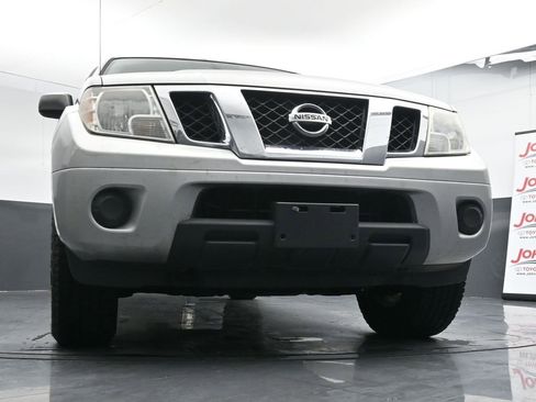 Used 2017 Nissan Frontier SV image 19
