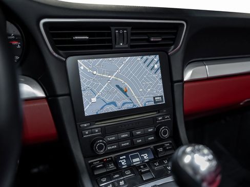 Used 2017 Porsche 911 Carrera 4S image 50