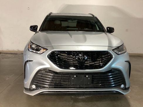 Certified 2023 Toyota Highlander XSE image 21