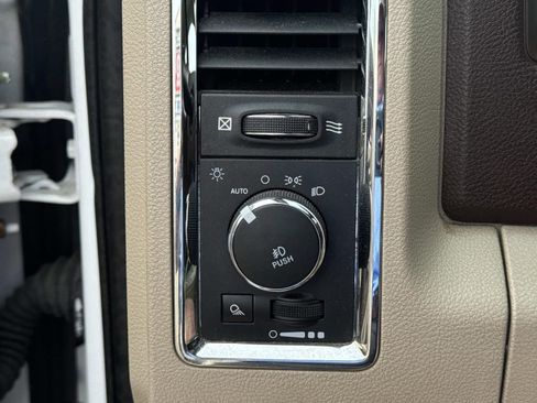 Used 2017 RAM 1500 Laramie w/ Convenience Group image 22