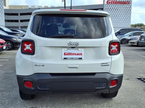 Used 2022 Jeep Renegade Latitude AWD/4WD image 23