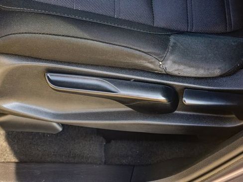 Used 2020 Honda CR-V LX image 24