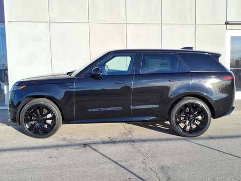 New 2026 Land Rover Range Rover Sport Dynamic SE image 3