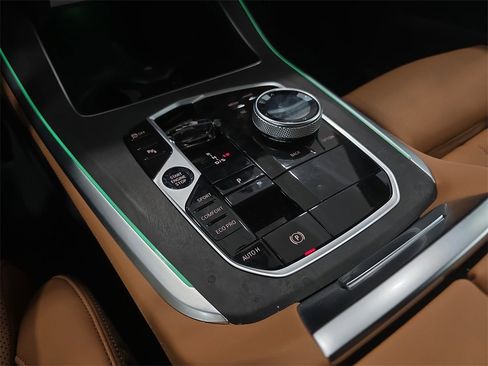 Used 2026 BMW X5 sDrive40i w/ Executive Package image 24