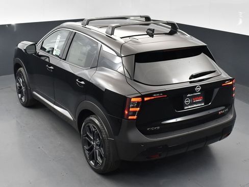New 2026 Nissan Kicks SR w/ SR Premium Package AWD/4WD image 49