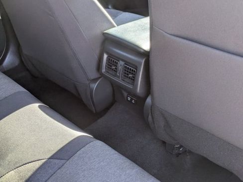 Used 2025 Toyota Camry SE FWD image 30