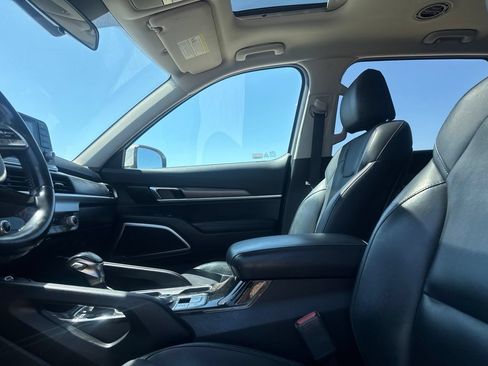 Used 2020 Kia Telluride S w/ S 8 Passenger Seating Package FWD image 40