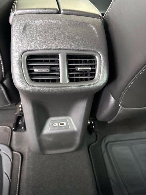 Used 2021 Buick Envision Essence w/ Sport Touring Package FWD image 14