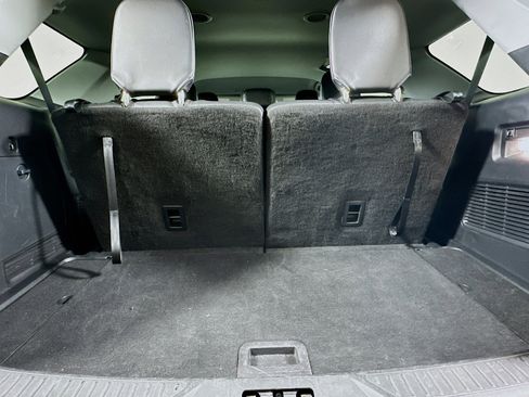 Used 2024 Ford Explorer XLT w/ Equipment Group 202A image 29