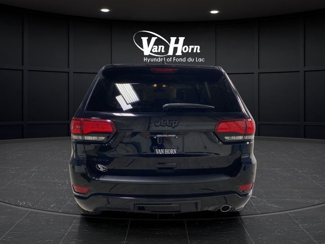 Used 2020 Jeep Grand Cherokee Altitude AWD/4WD image 6