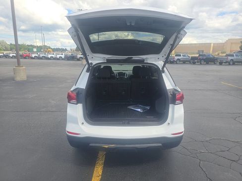 Used 2023 Chevrolet Equinox LT AWD/4WD image 21