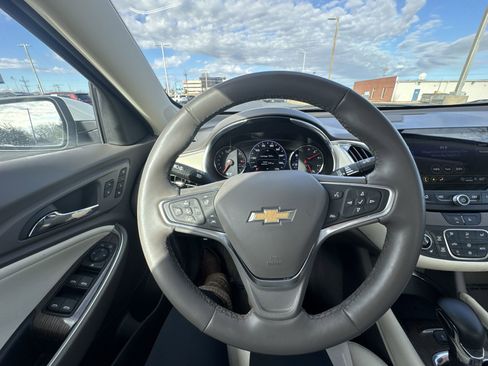 Used 2024 Chevrolet Malibu LT image 14