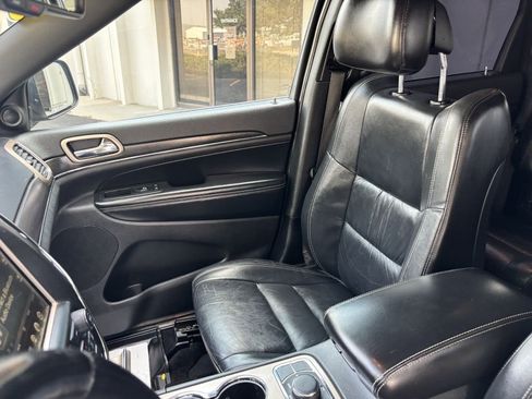 Used 2016 Jeep Grand Cherokee Limited image 11