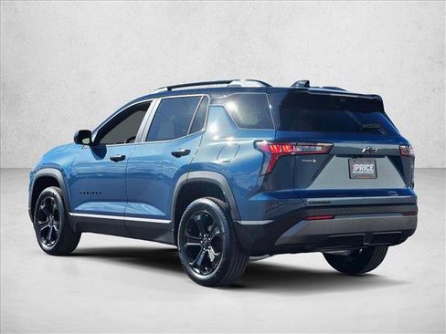 Used 2025 Chevrolet Equinox LT w/ Safety and Technology Package image 9