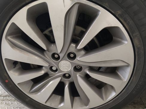 Used 2018 Buick Encore Preferred AWD/4WD image 31